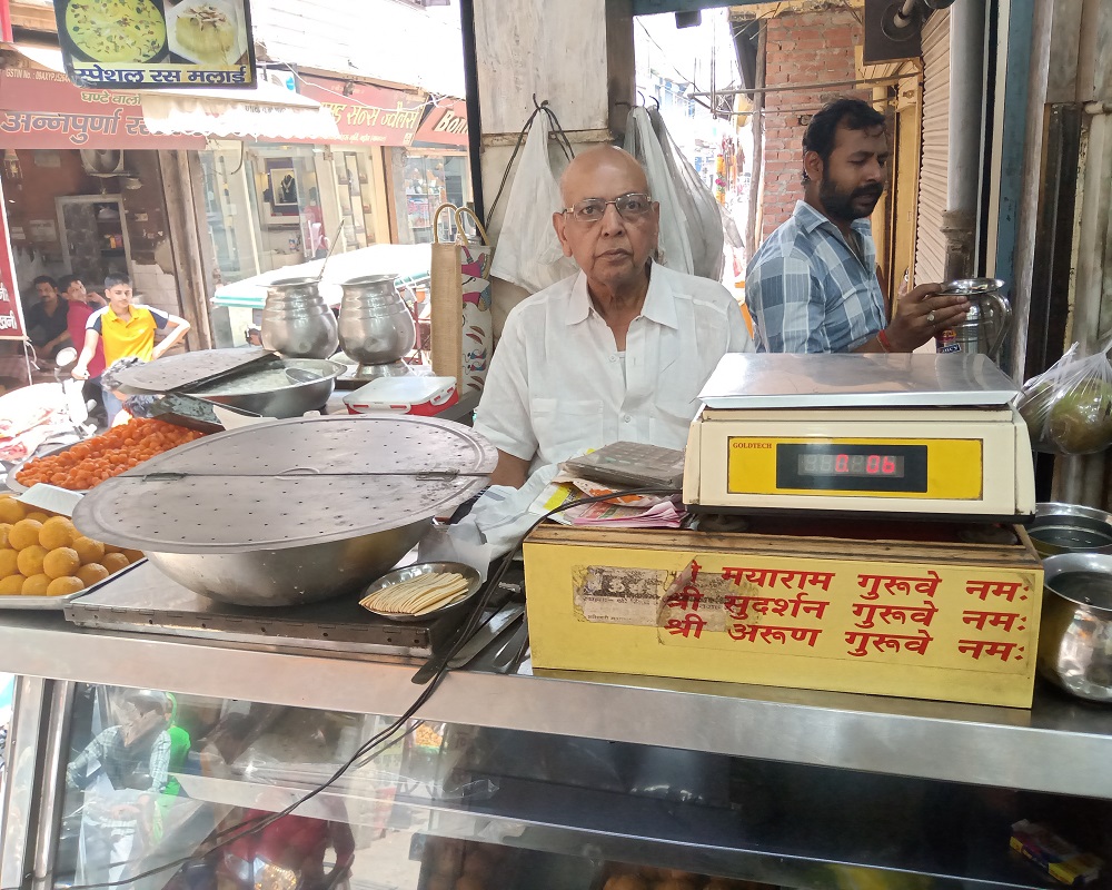 basant-sweets