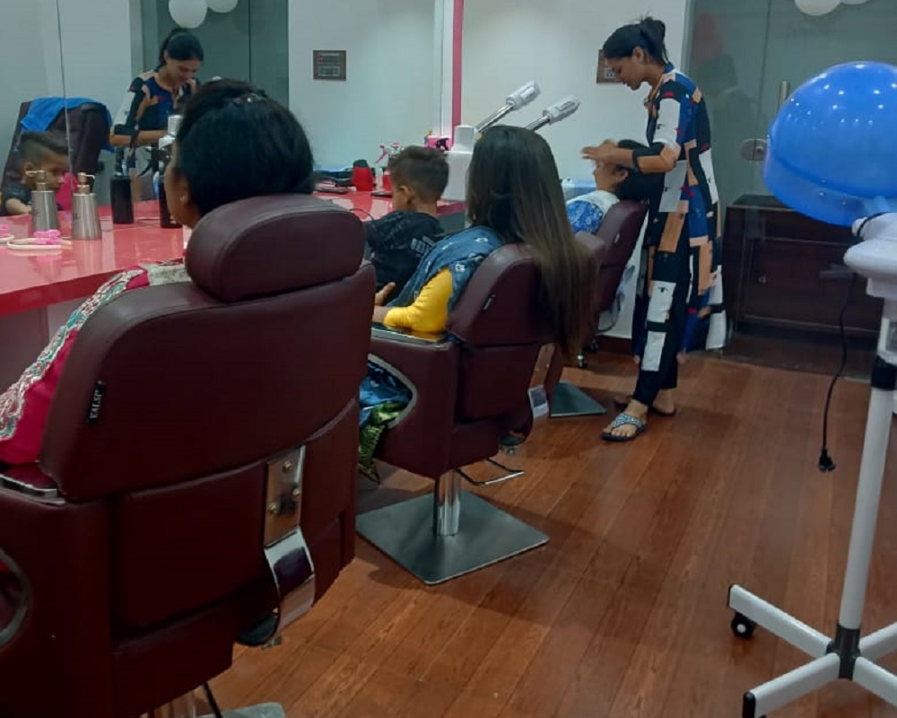 beauty-bar-unisex-saloon