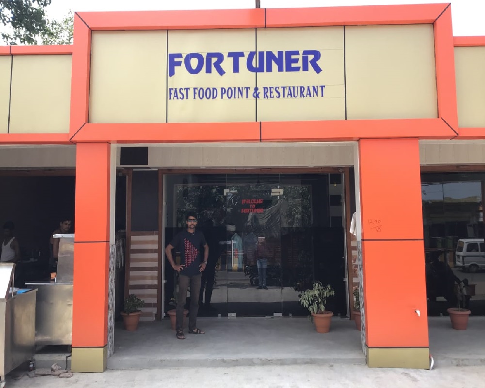 fortuner-fast-food-and-restaurant