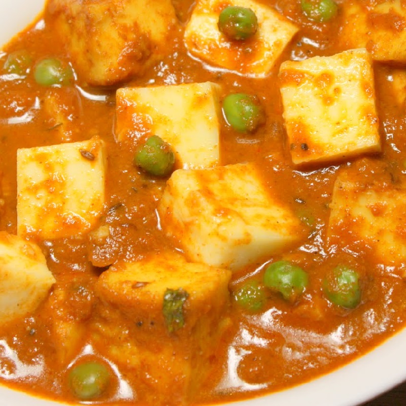 Lal-Haveli-Matar-Paneer